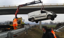 IVECO EUROCARGO - EUROCARGO - Vyprosťovací - odťahový špeciál s HR a odťahovými okuliarmi