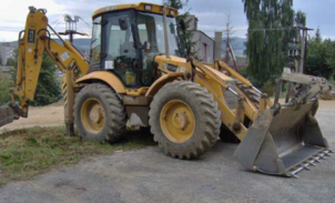 JCB 4CX - traktor-bager