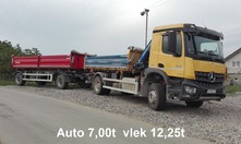 Mercedes Benz-Arocs - Trojstranný vyklápač s hydraulickou rukou