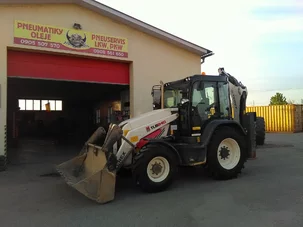 Terex - 880 - Traktorbáger - rýpadlonakladač