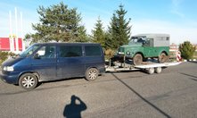 VW CARAVELLE + odťahový prepravník